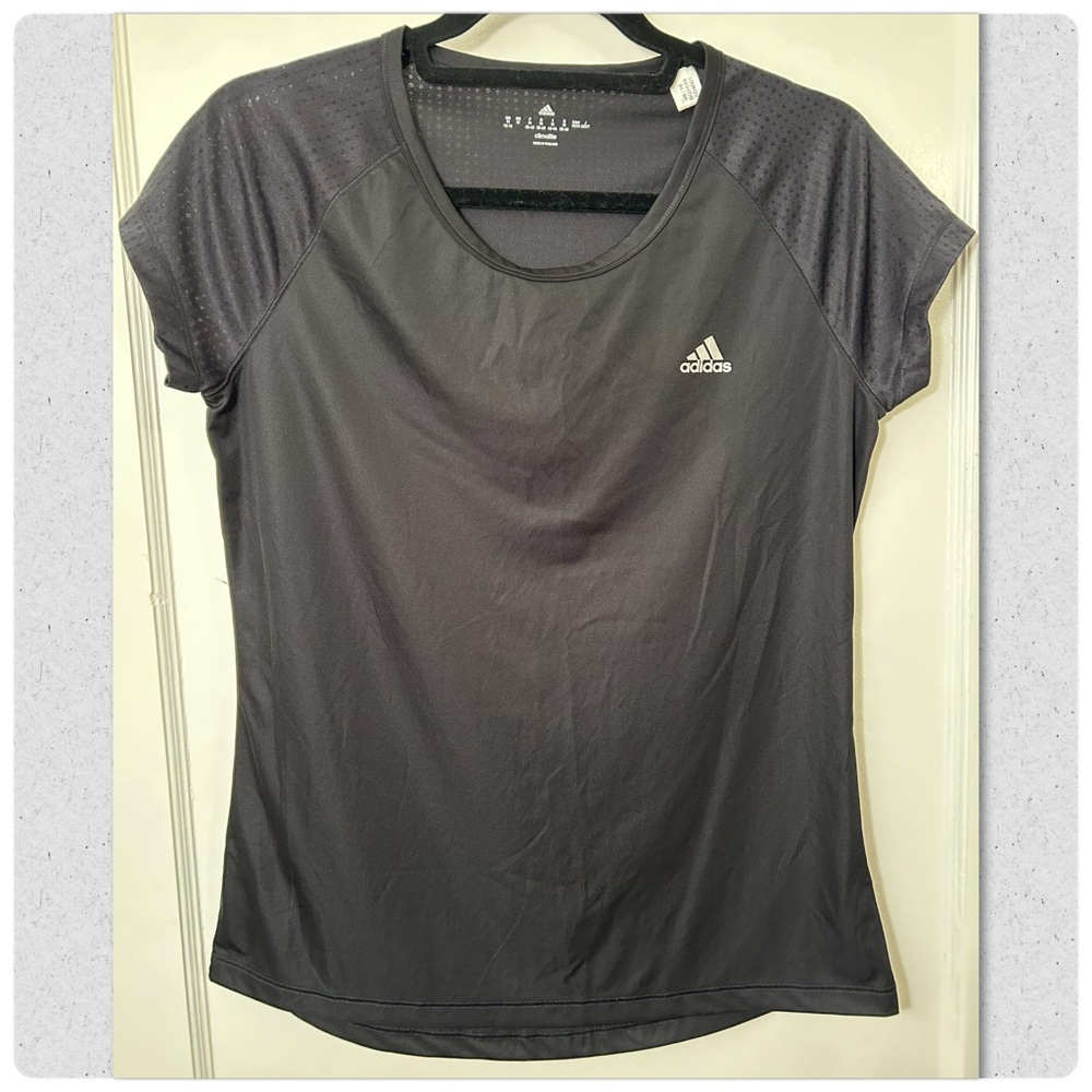 Adidas top